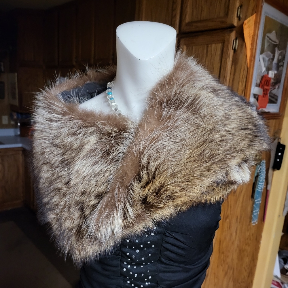 100% fox fur wrap unisex
